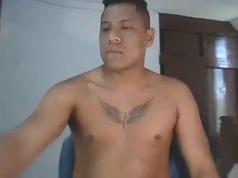 Snapshot of latinblack01 chatting on November 15, 2025, 1:59 pm latinblack01 online show from November 15, 2025, 1:59 pm