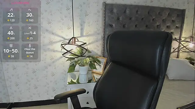 LanaJones  online show from June 21, 2026, 1:28 pm