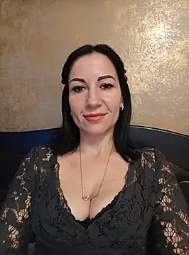 FireLily332 online show from February 7, 2025, 7:49 pm