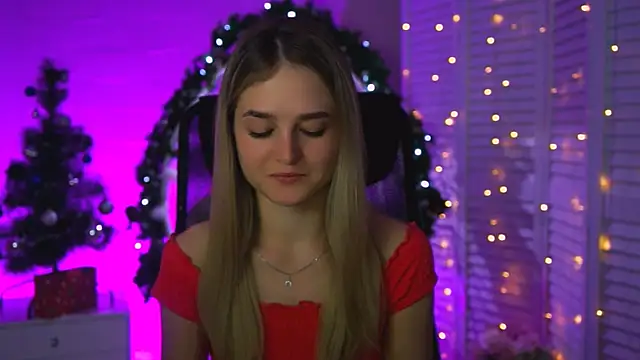 DeboraLarson online show from December 14, 2025, 3:24 am