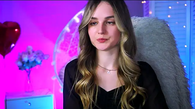 DeboraLarson online show from March 1, 2025, 7:26 pm