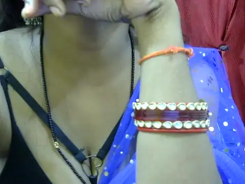 HOT-SEEMAA online show from September 28, 2025, 12:01 pm