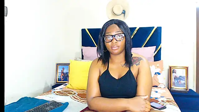 veronica1xxx online show from September 18, 2025, 7:50 pm