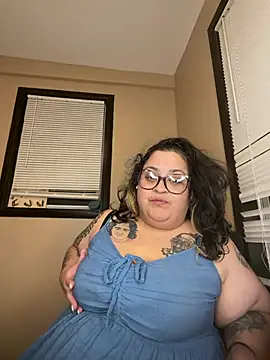 Snapshot of tillymarie34 chatting on August 8, 2026, 4:08 am tillymarie34 online show from August 8, 2026, 4:08 am