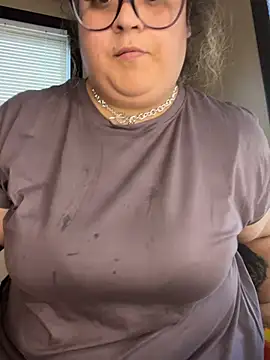 Snapshot of tillymarie34 chatting on August 2, 2026, 11:24 pm tillymarie34 online show from August 2, 2026, 11:24 pm