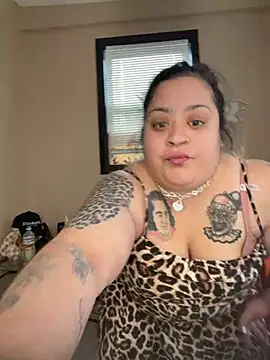 Snapshot of tillymarie34 chatting on August 5, 2026, 5:51 pm tillymarie34 online show from August 5, 2026, 5:51 pm
