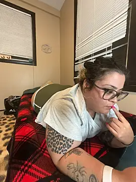 tillymarie34 online show from June 20, 2026, 3:11 am