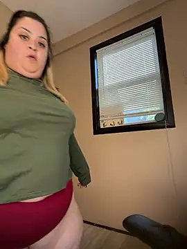 Snapshot of tillymarie34 chatting on July 23, 2026, 12:35 am tillymarie34 online show from July 23, 2026, 12:35 am
