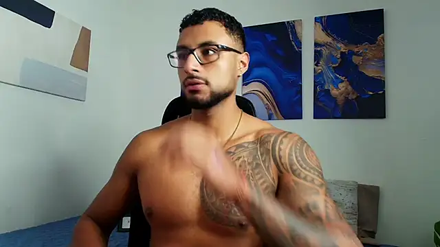 LiamGarcia1 online show from September 10, 2025, 2:05 pm