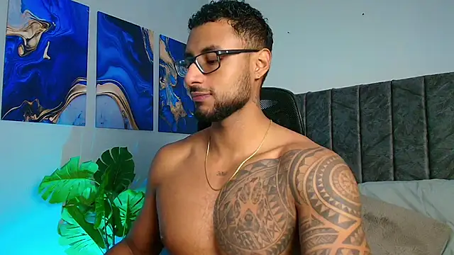 LiamGarcia1 online show from September 20, 2025, 2:00 pm