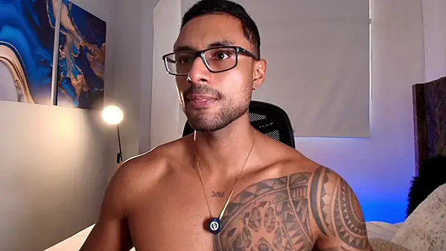 LiamGarcia1 online show from May 3, 2026, 5:05 pm