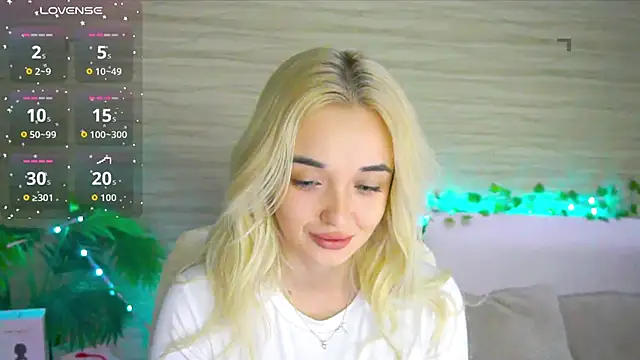 Ashley S online show from October 19, 2025, 10:12 pm