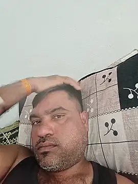 Snapshot of pintuS40 chatting on June 21, 2026, 7:47 am pintuS40 online show from June 21, 2026, 7:47 am