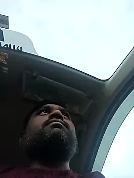 pintuS40 online show from October 27, 2025, 3:29 am