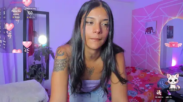 CoralRigan online show from September 19, 2025, 3:10 am