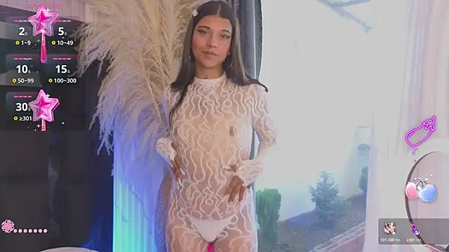 CoralRigan online show from June 28, 2026, 3:51 pm