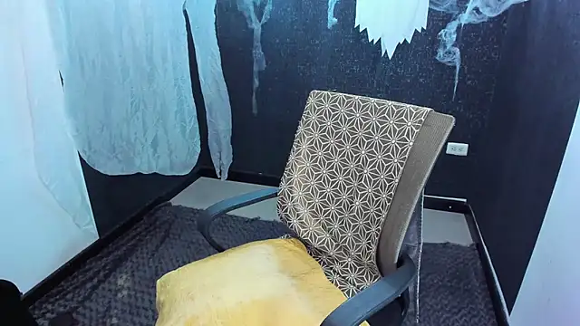 Kerverr  online show from October 16, 2025, 5:54 pm