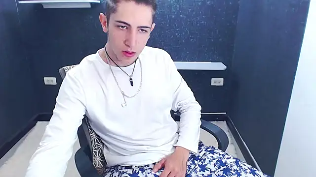 Kerverr  online show from January 8, 2026, 5:19 pm