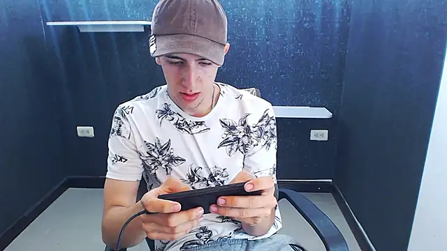 Kerverr  online show from December 16, 2025, 2:54 pm