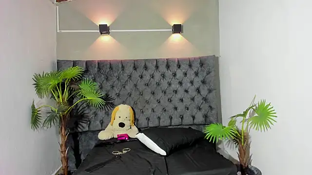 Snapshot of Salomon_koude chatting on June 12, 2026, 3:21 pm Salomon koude online show from June 12, 2026, 3:21 pm
