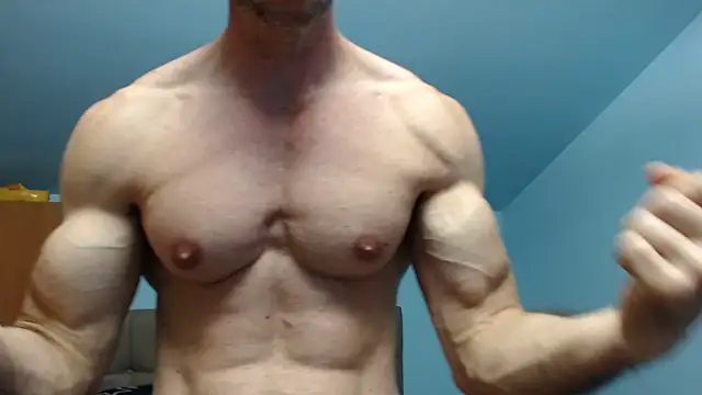 Snapshot of flexforyou chatting on June 7, 2026, 5:56 am flexforyou online show from June 7, 2026, 5:56 am