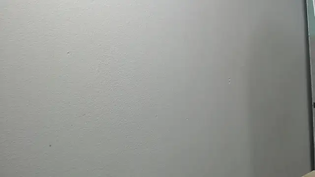 sussy leon online show from February 26, 2025, 12:05 pm