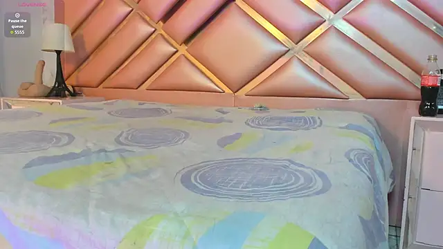 ElisabethMassey online show from March 1, 2026, 6:57 am