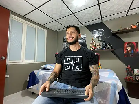 Snapshot of marcel_crawford96 chatting on March 7, 2026, 12:43 pm marcel crawford96 online show from March 7, 2026, 12:43 pm