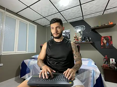 Snapshot of marcel_crawford96 chatting on March 17, 2026, 12:19 pm marcel crawford96 online show from March 17, 2026, 12:19 pm