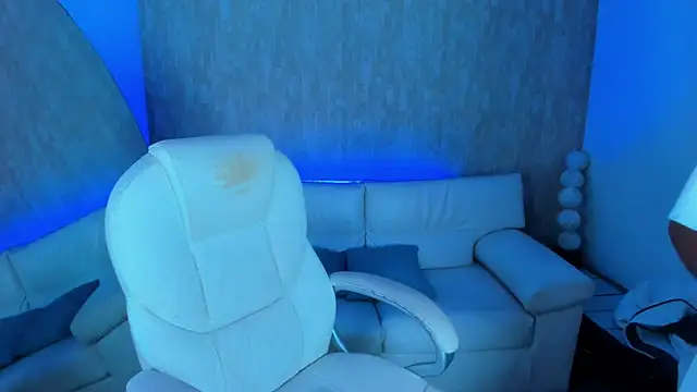 nova sex01 online show from September 13, 2025, 3:39 am