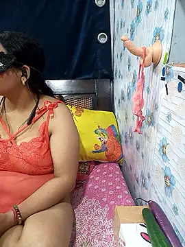 Snapshot of tina8th chatting on January 12, 2026, 5:09 pm tina8th online show from January 12, 2026, 5:09 pm