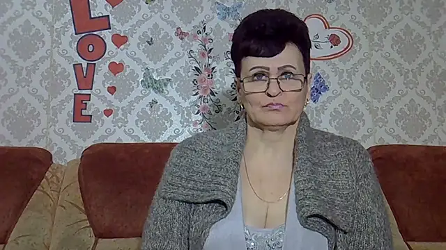 Snapshot of PaulaGolden chatting on February 8, 2026, 5:21 pm PaulaGolden online show from February 8, 2026, 5:21 pm