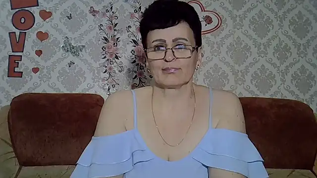 PaulaGolden online show from May 3, 2026, 6:00 pm