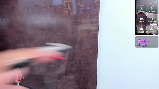 Snapshot of zoi_jazmin chatting on December 23, 2025, 4:12 am zoi jazmin online show from December 23, 2025, 4:12 am