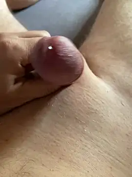 Madboyforever online show from March 14, 2025, 8:32 am