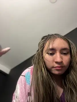 Sophie LS online show from March 22, 2025, 7:47 am