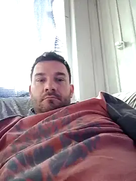 KAZADO LIBERAL online show from September 24, 2025, 8:15 pm