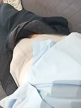 ptrz990 online show from November 12, 2025, 2:10 pm