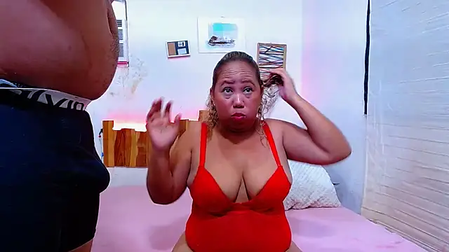 lucasandSofi online show from April 30, 2026, 7:54 pm