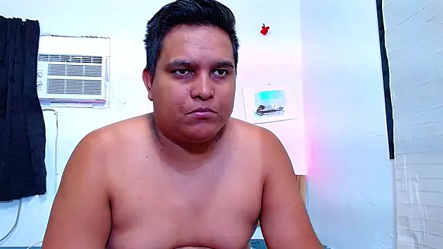 lucasandSofi online show from November 3, 2025, 3:15 pm