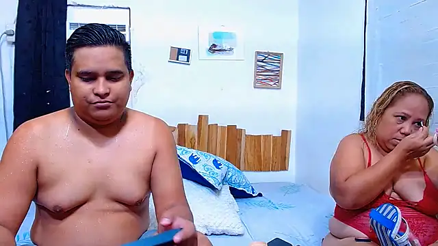 lucasandSofi online show from June 24, 2026, 9:01 pm