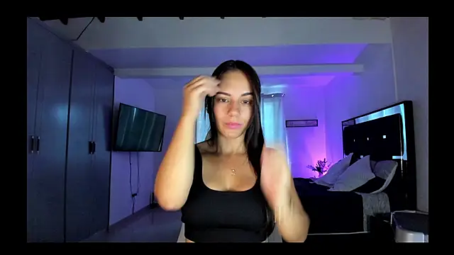 Sara lopez 28 online show from August 5, 2026, 1:27 pm