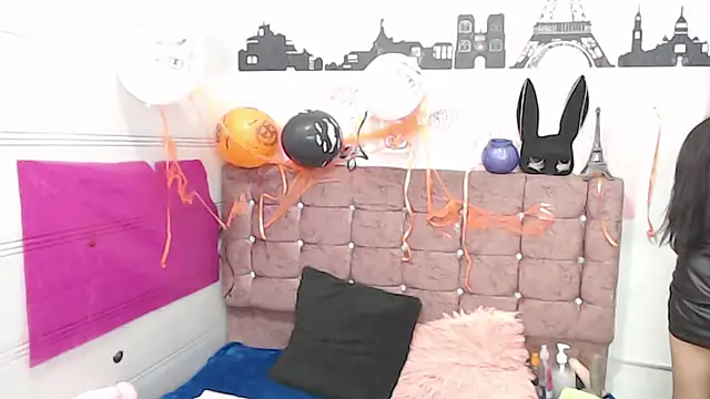 sara caplerx online show from October 18, 2025, 10:06 am