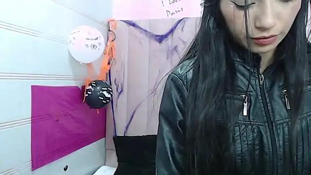 sara caplerx online show from October 20, 2025, 1:55 pm