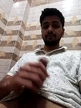 itachigunn online show from March 1, 2026, 8:53 pm