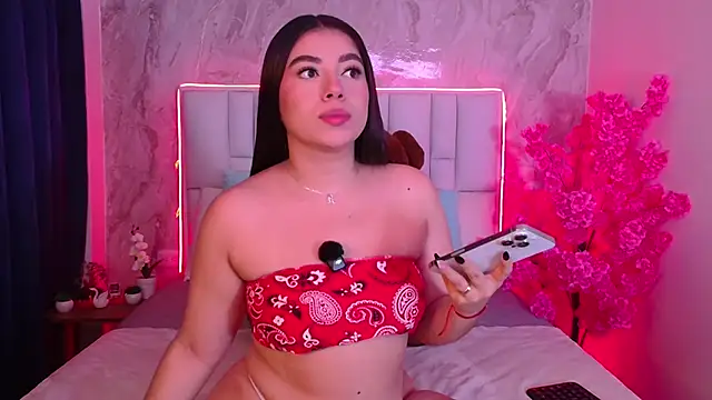 IsabellaAnngel online show from June 10, 2026, 8:21 pm