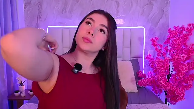 IsabellaAnngel online show from May 14, 2026, 11:13 pm