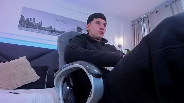 Damian23   online show from December 16, 2025, 12:42 pm