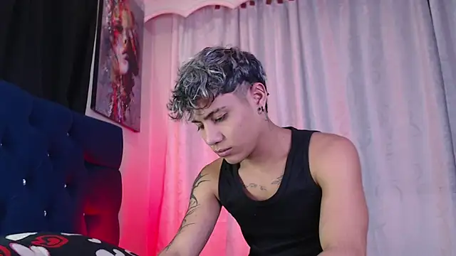 Sexys Boys Hot1 online show from May 5, 2026, 1:19 am