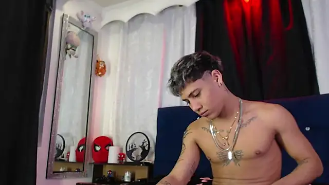 Sexys Boys Hot1 online show from June 16, 2026, 10:54 pm